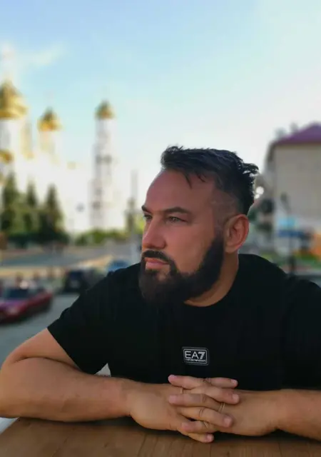 Я Олег, 46, знакомлюсь без обязательств в Брянске