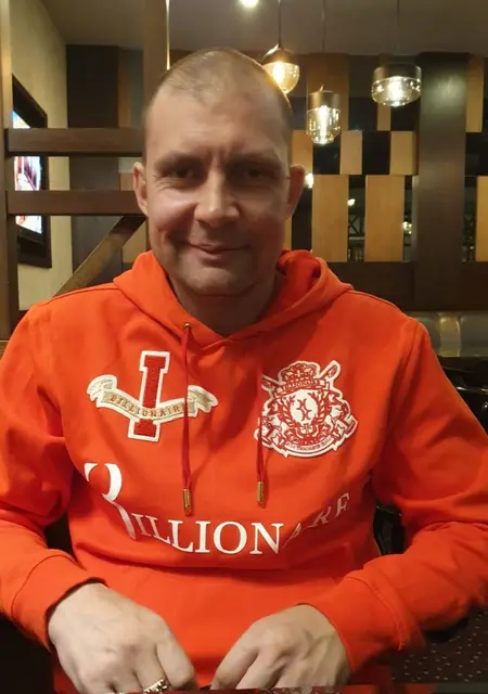 Я Алекс, 43, знакомлюсь без обязательств в Кургане