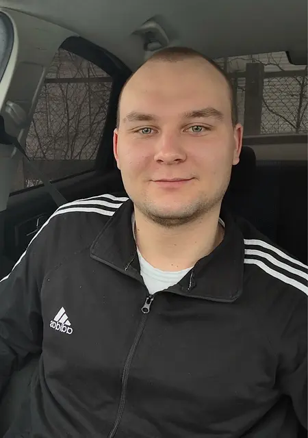 Я Maksim, 20, знакомлюсь на одну ночь в Санкт-Петербурге