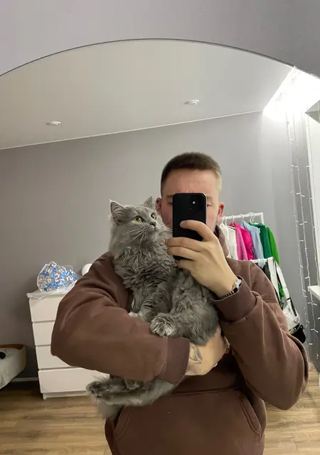 Влад из Яхромы, ищу на сайте постоянные отношения