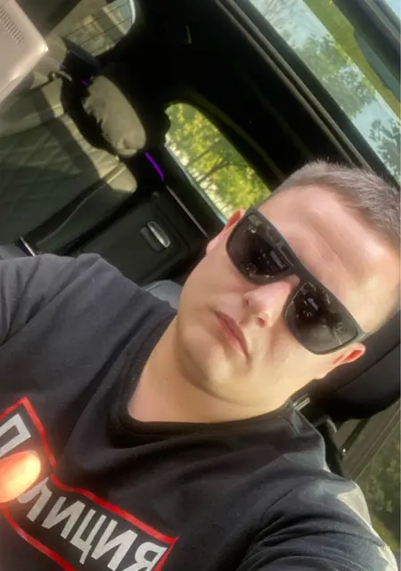 Кирилл из Туапсе, мне 28, познакомлюсь для открытые отношения