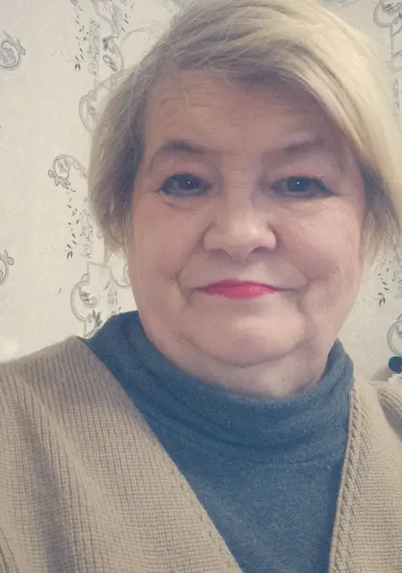 Вера из Тосно, ищу на сайте открытые отношения