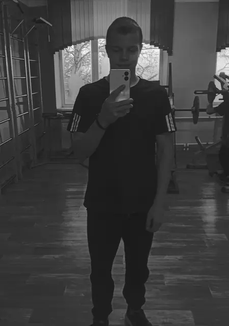 Я Степан, 18, знакомлюсь без обязательств в Уссурийске