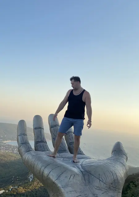 Я Анвар, 39, знакомлюсь без обязательств в Геленджике