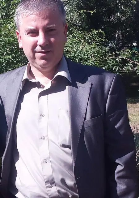 Я Валерий, 50, знакомлюсь для постоянных отношений в Казани