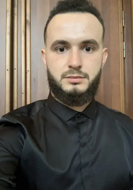 Я Андрей, 29, из Георгиевска, ищу знакомство для приятного времяпровождения