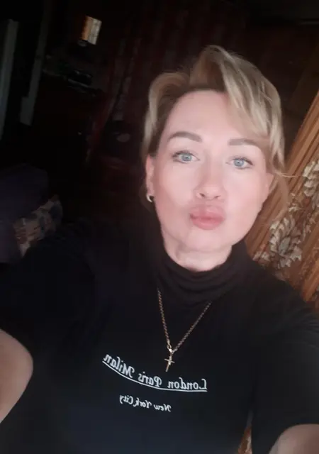 Лариса из Екатеринбурга, ищу на сайте приятное времяпровождение