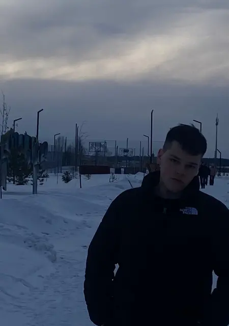 Я Захар, 21, знакомлюсь для дружбы в Ухте