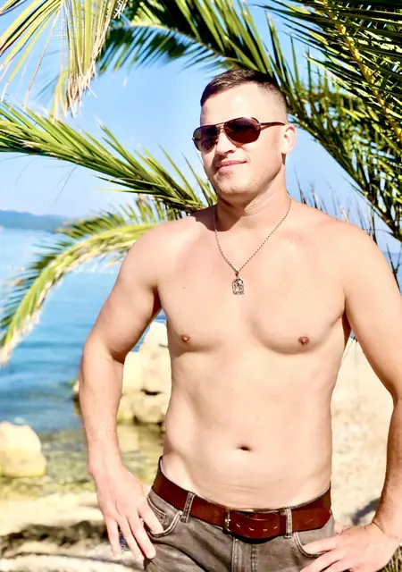 Я Андрей, 34, из Лубен, ищу знакомство для приятного времяпровождения