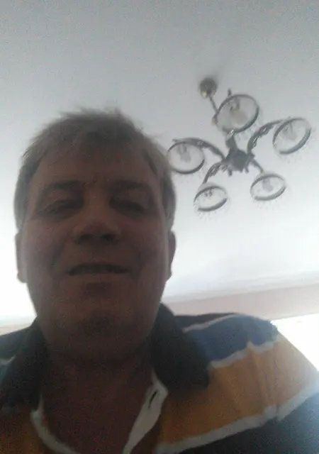 Я Олег, 25, из Прохладного, ищу знакомства без обязательств