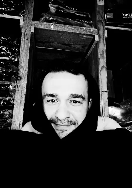 Я Алексей, 29, знакомлюсь без обязательств в Ухте