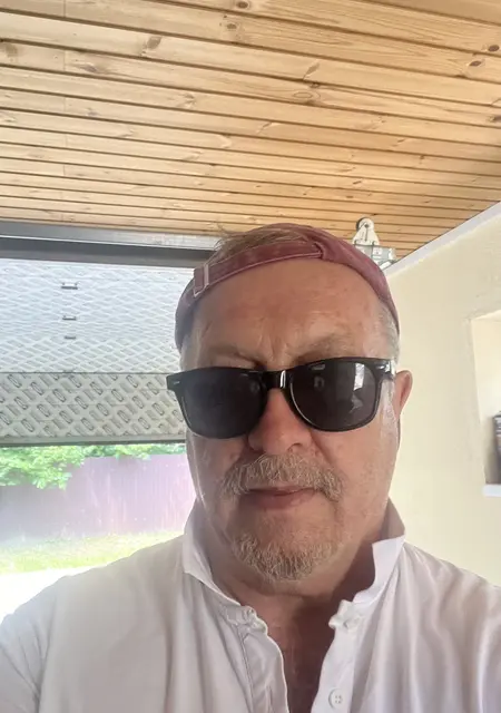 Я Oxlamon, 25, знакомлюсь на одну ночь в Одинцово