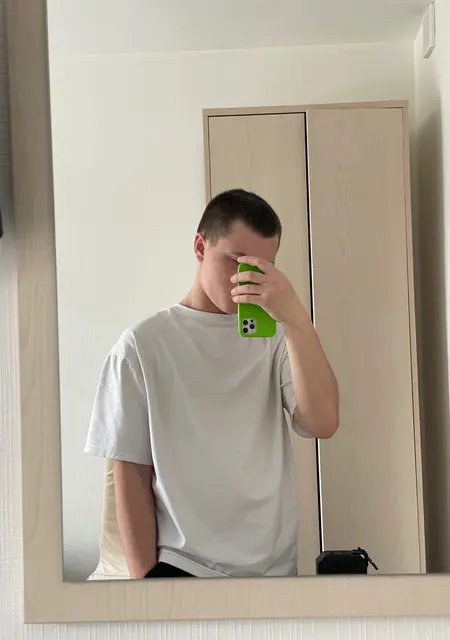 Деня из Новороссийска, ищу на сайте общение