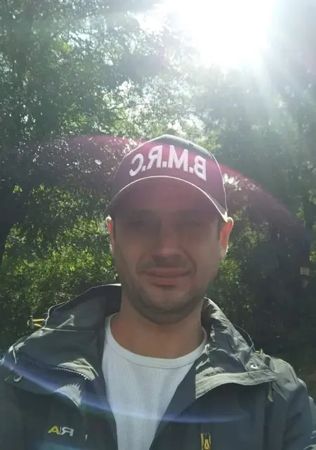 Я Евгений, 38, из Новомосковска, ищу знакомства без обязательств