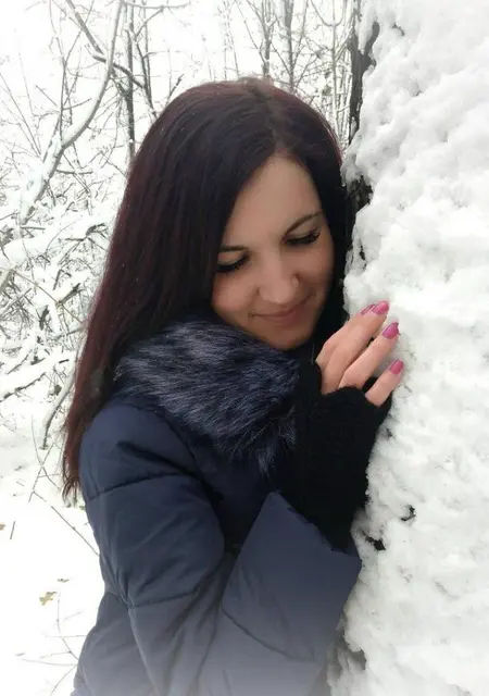 Я Наташа, 28 років з Донецька, шукаю знайомство для спілкування