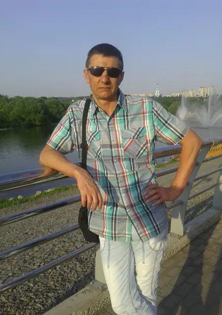 Евгений из Ульяновска, мне 51, познакомлюсь для общения