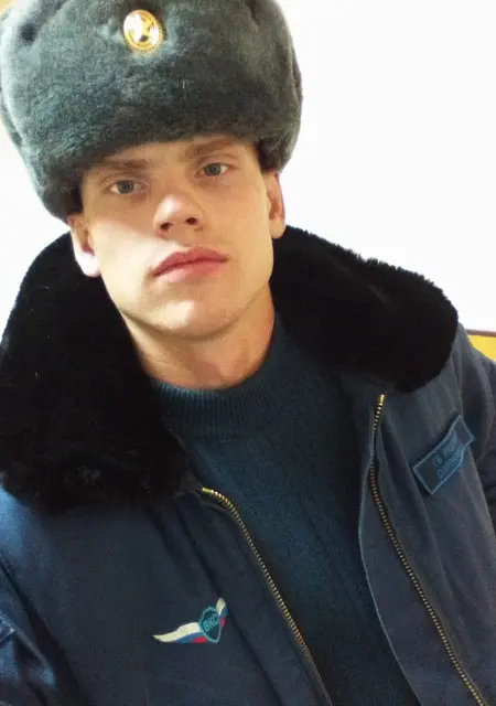 Я Даня, 21, из Комсомольска-на-Амуре, ищу знакомства без обязательств