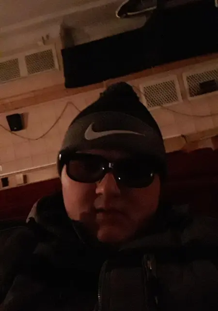 Я Максим, 32, из Тавды, ищу знакомства на одну ночь