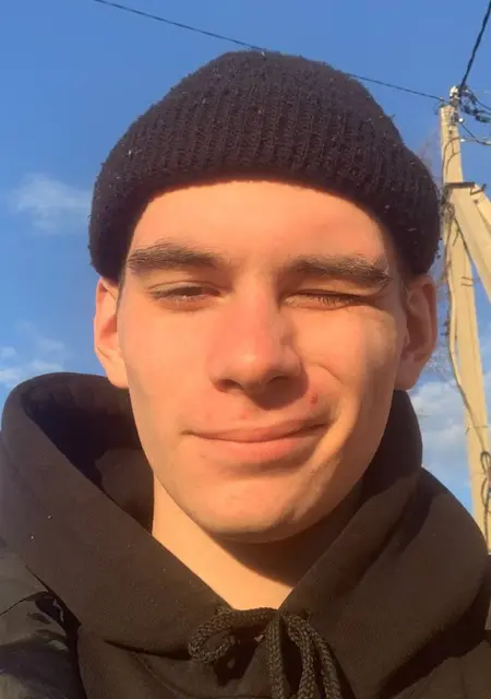 Дима из Великого Новгорода, ищу на сайте знакомства без обязательств