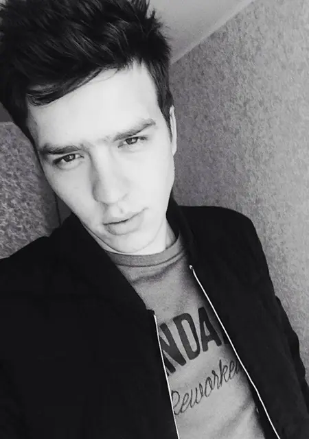 Саша из Ростова-на-Дону, ищу на сайте общение