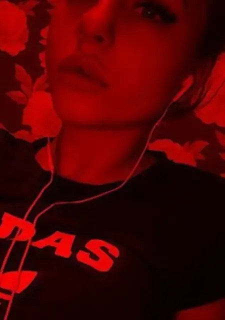 Я Полина, 27, из Калининграда, ищу знакомство для совместных путешествий